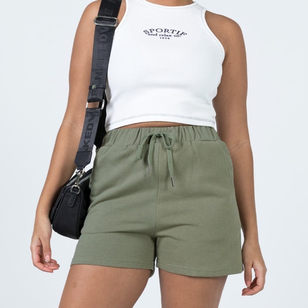 🤍Princess Polly Shorts